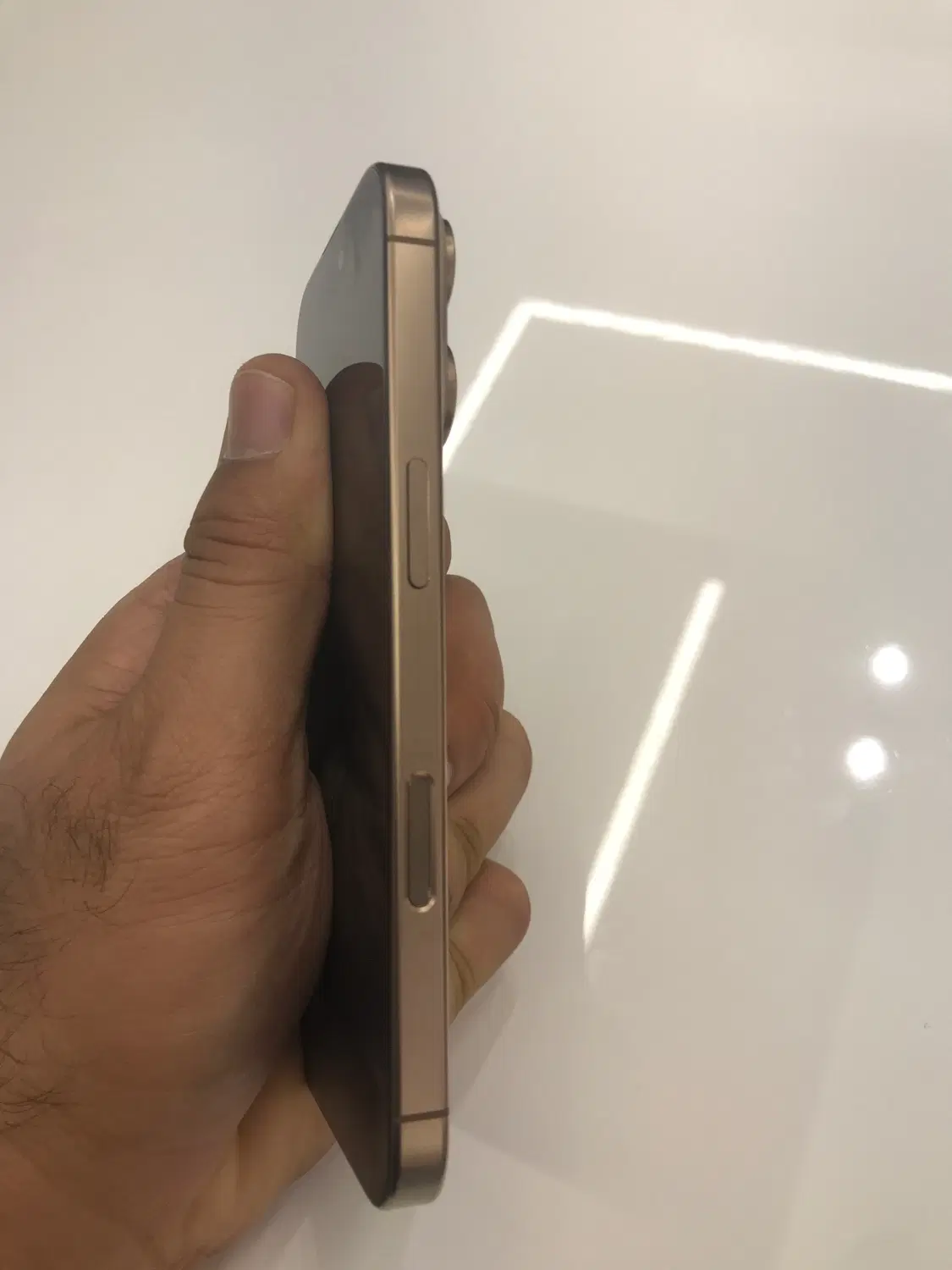 16pro|موبایل|بابل, |دیوار