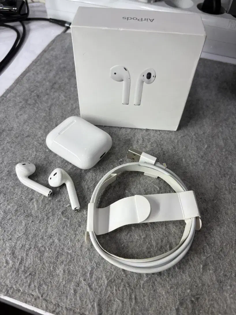 AirPods 2|لوازم جانبی موبایل و تبلت|سیرجان, |دیوار