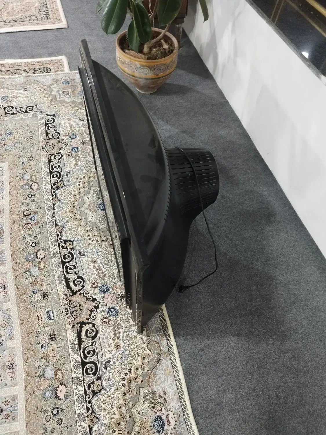 تلویزیون|تلویزیون و پروژکتور|محمدبار, |دیوار