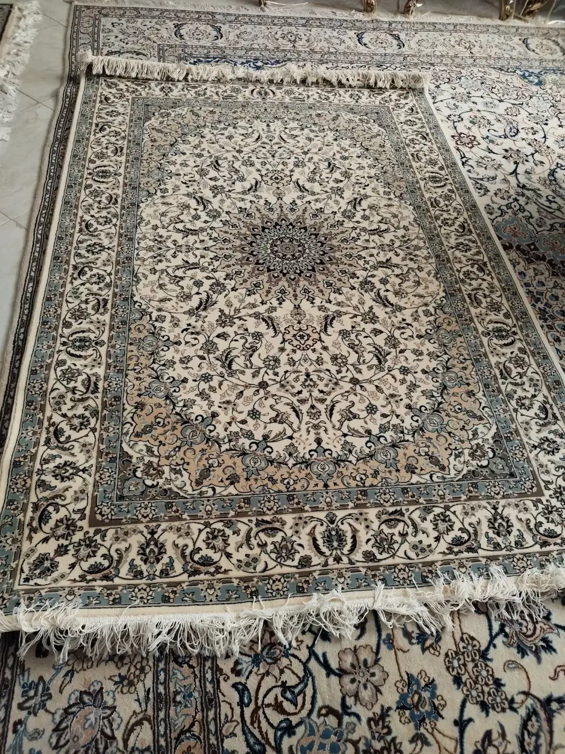 یک تخته فرش ماشینی ۹متری،۴متری ویک پادری|فرش|اصفهان, سنبلستان|دیوار