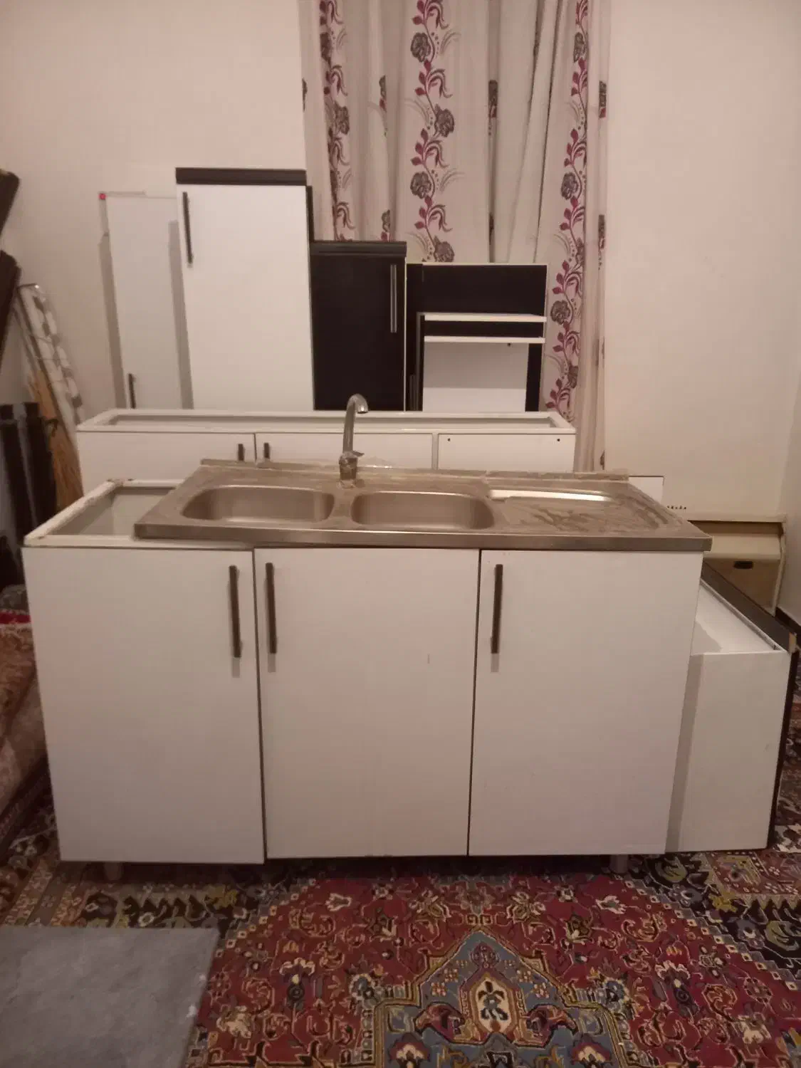 نه متر کابینت|مصالح و تجهیزات ساختمان|نهاوند, |دیوار