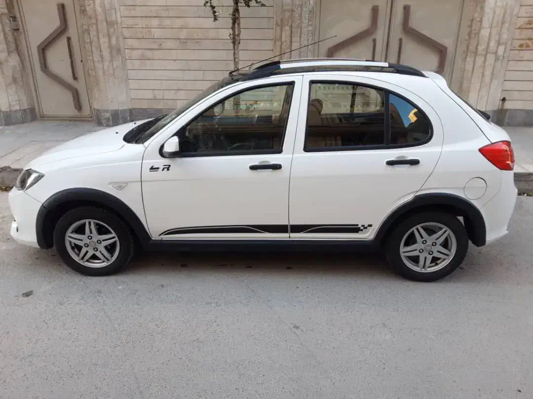 کوئیک آرسفید مشکی|خودرو سواری و وانت|گلستان (تهران), |دیوار