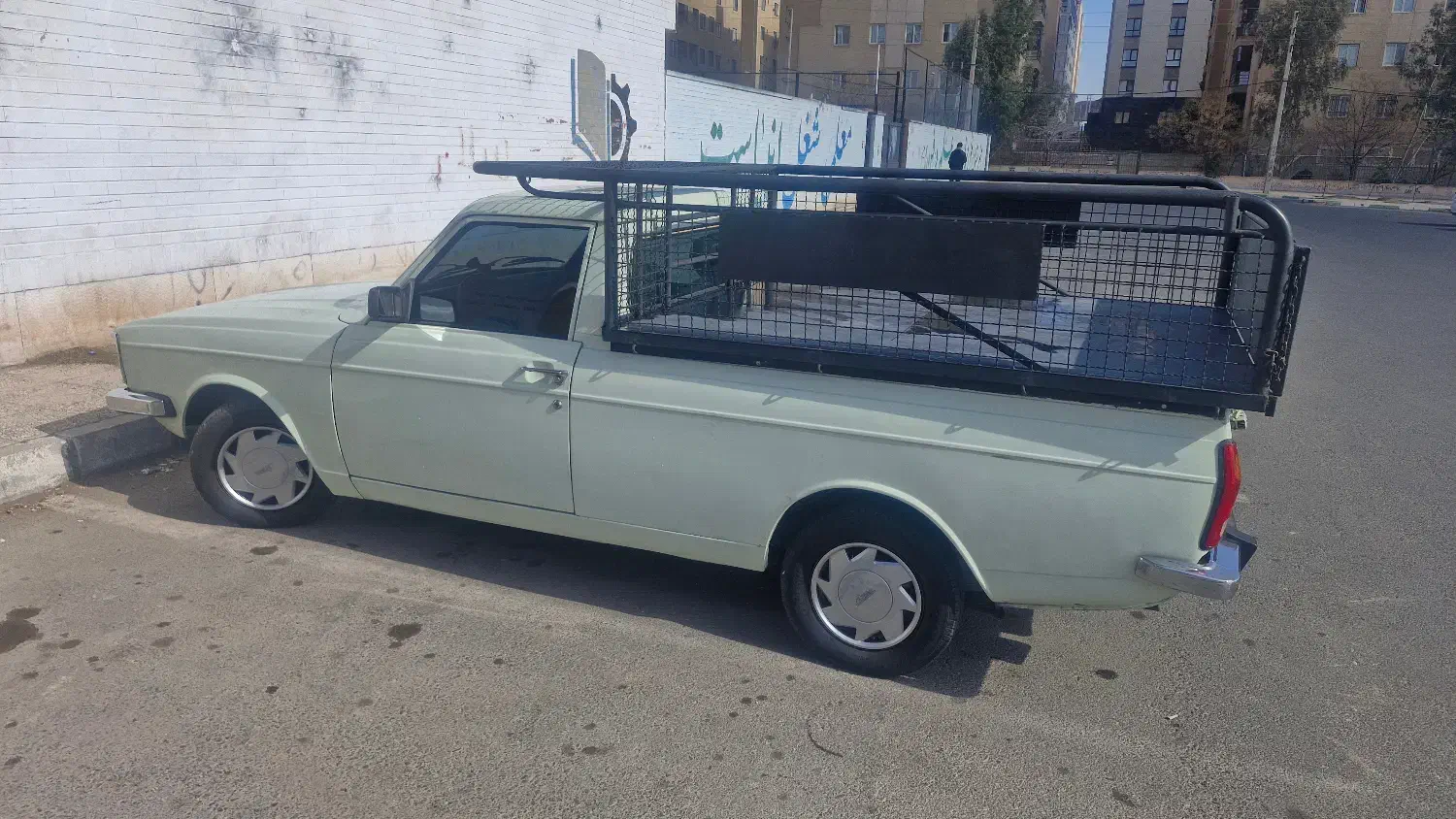 وانت پیکان|خودرو سواری و وانت|پرند, فاز ۴|دیوار