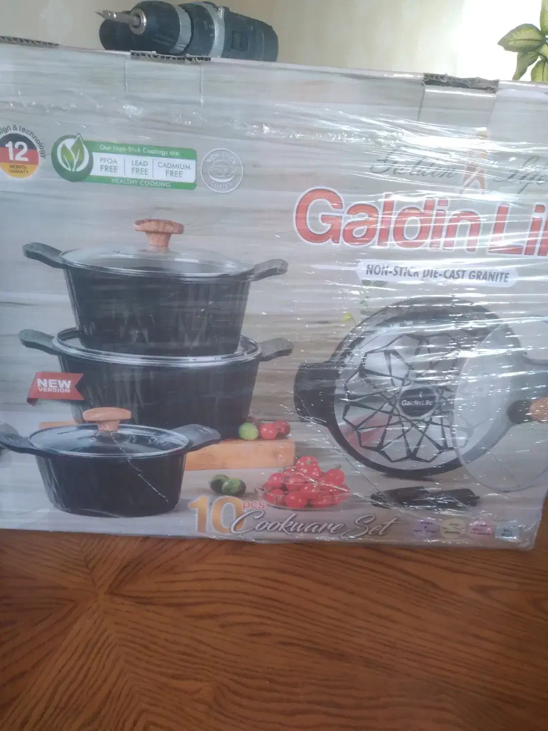 قابلمه سرامیکی و تابه قابلمه بزرگ|ظروف پخت‌وپز|مراغه, |دیوار