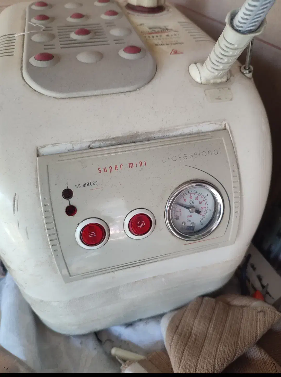 اتو بخار|اتو و لوازم اتو|اندیشه, اندیشه فاز ۱|دیوار