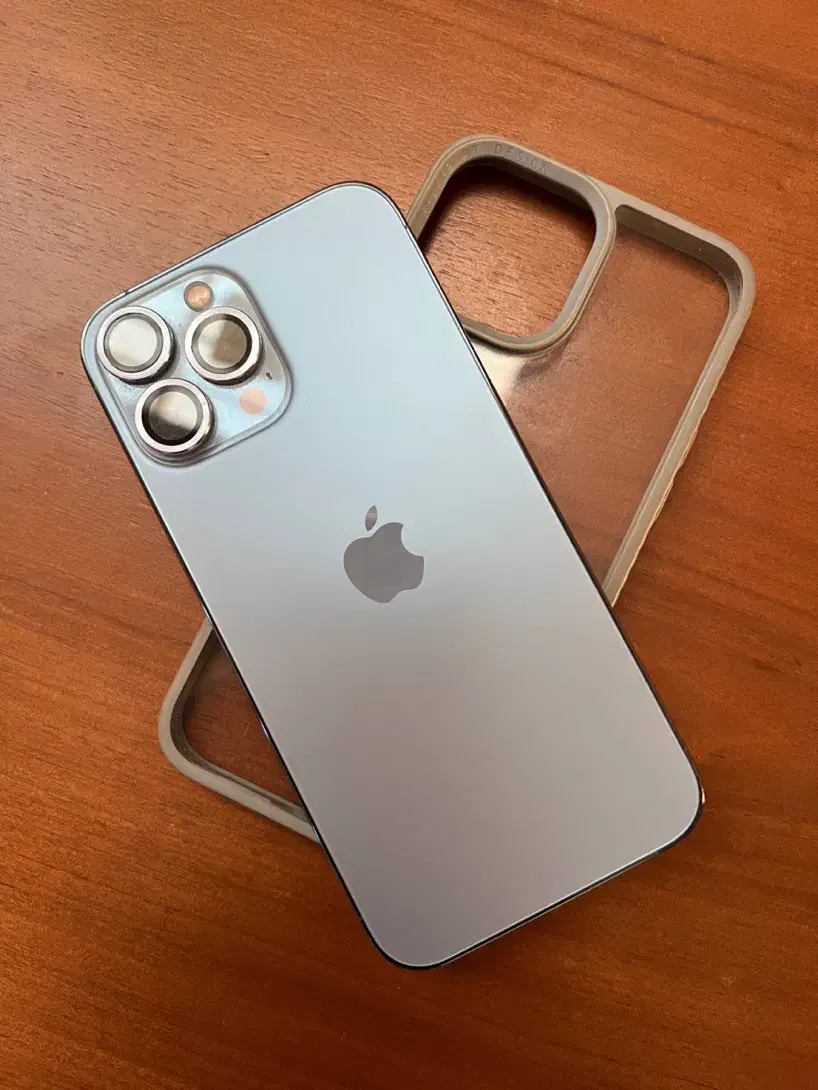 آیفون ۱۳پرومکس۲۵۶za فوق عالی وبه قیمت|موبایل|شیراز, دینکان|دیوار