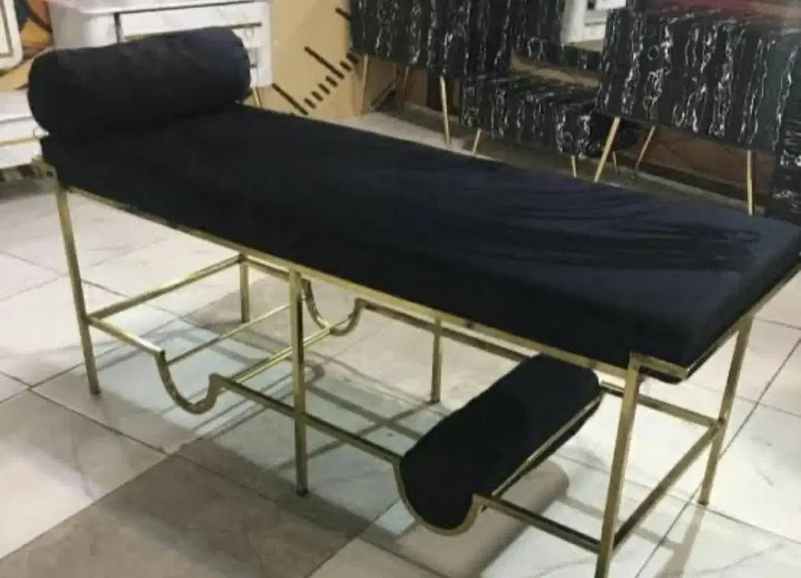 اجاره تخت مژه و میز ناخن|اجارهٔ دفتر کار، اتاق اداری، مطب|تهران, صادقیه|دیوار