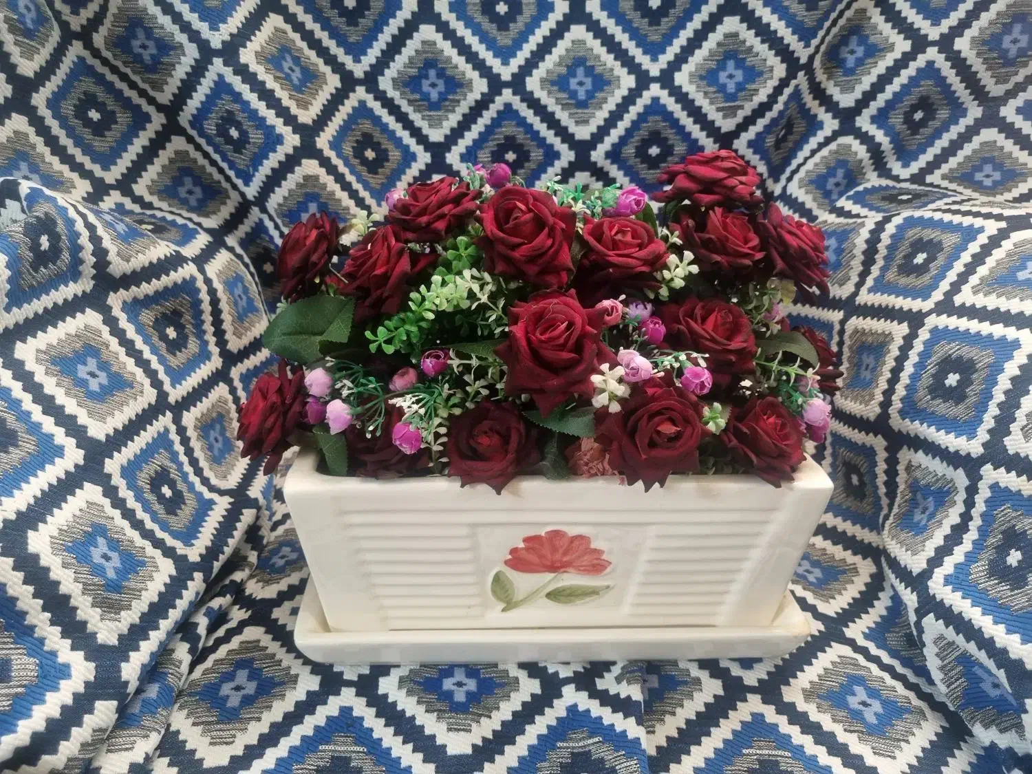 گل‌های تزئینی|گل مصنوعی|اصفهان, بوستان ناژوان|دیوار