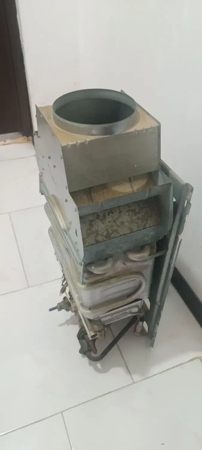 آبگرمکن دیواری|آبگرمکن، پکیج، شوفاژ|سرخرود, |دیوار