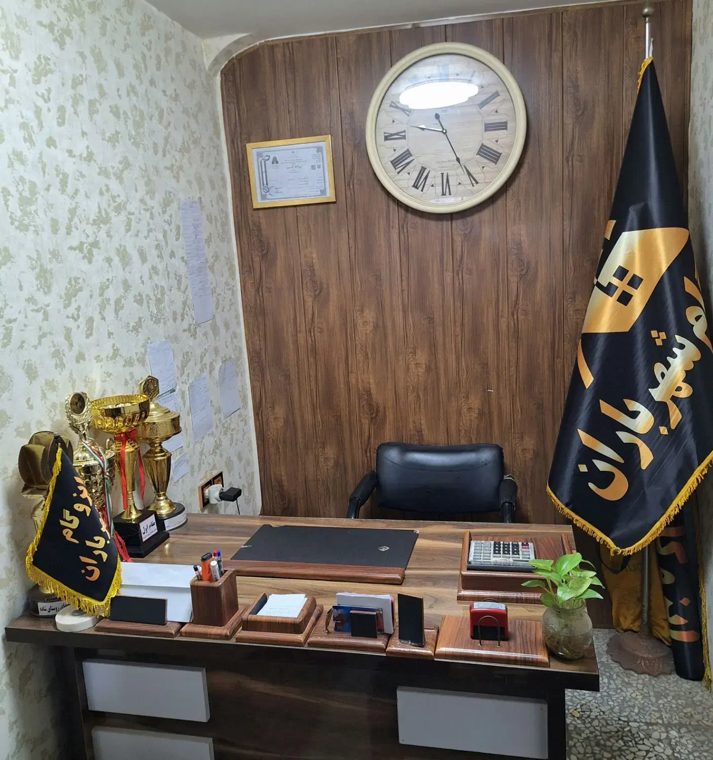 منشی خانوم پاره وقت در دفتر ایزوگام نیاز مندیم|استخدام بازاریابی و فروش|آستانه اشرفیه, |دیوار