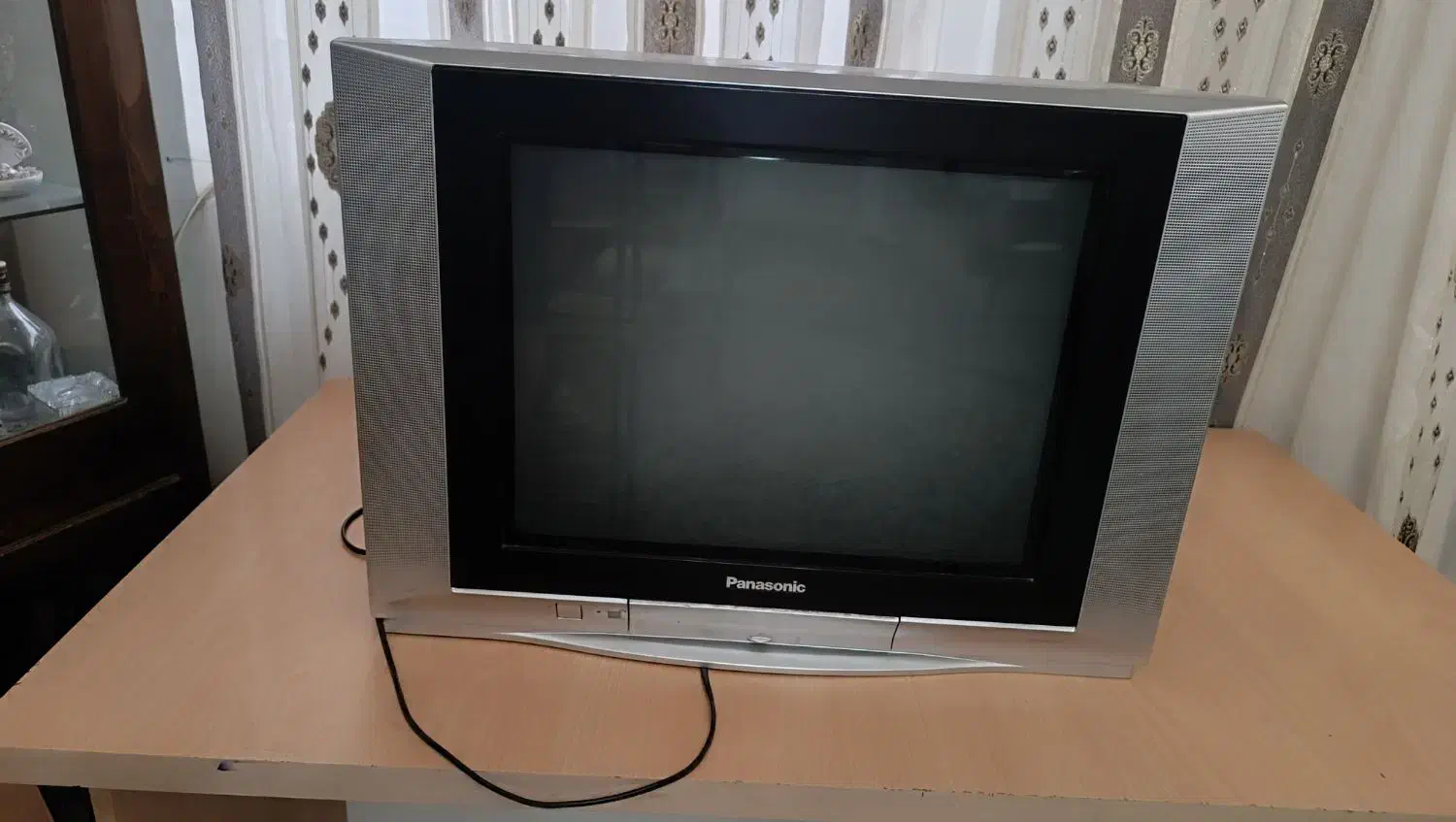 تلوزیون سالم خانگی|تلویزیون و پروژکتور|ارومیه, |دیوار