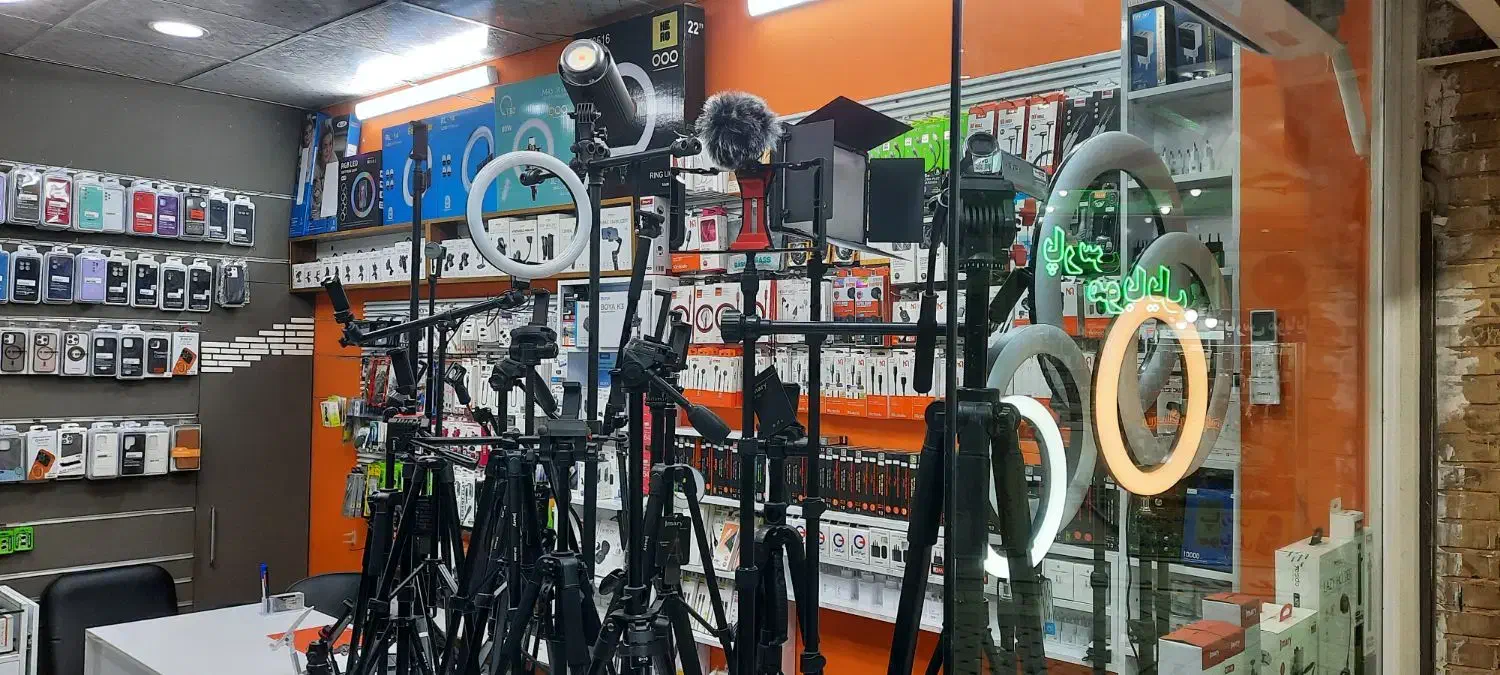 انواع سه پایه دوربین و گوشی باقیمت استسنائی|دوربین عکاسی و فیلمبرداری|قم, عمار یاسر|دیوار