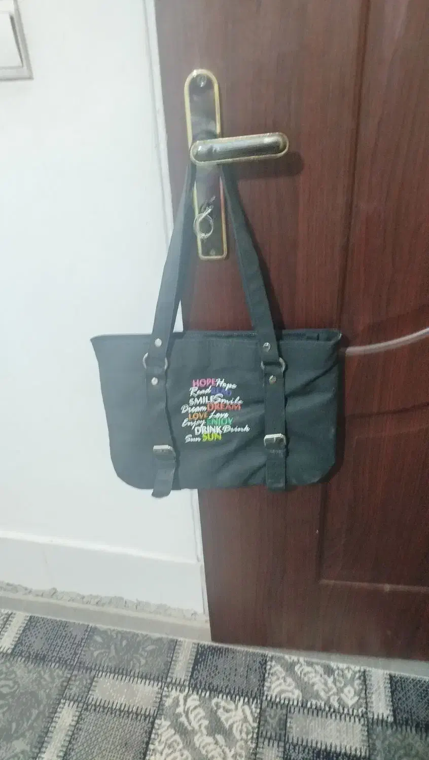 کیف در حد نو|کیف، کفش، کمربند|شاهرود, |دیوار