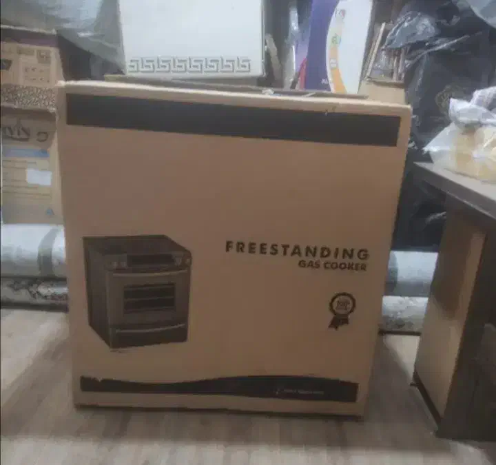 اجاق گازطرح فر*سرویس قاشق چنگال باچمدون*قابلمه|اجاق گاز و لوازم برقی پخت‌وپز|مشهد, فاطمیه|دیوار