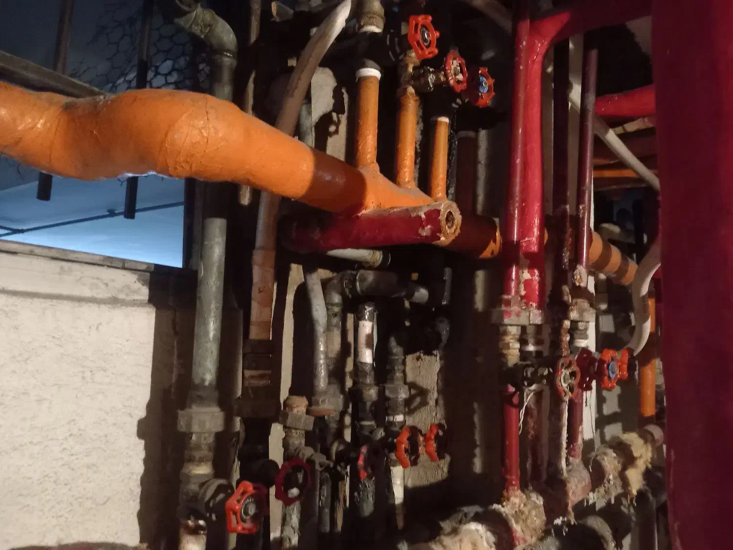 انجام کلی کارهای تاسیسات تعویض شیرالات نصب شوفاژ|خدمات پیشه و مهارت|کرج, کمال‌شهر|دیوار