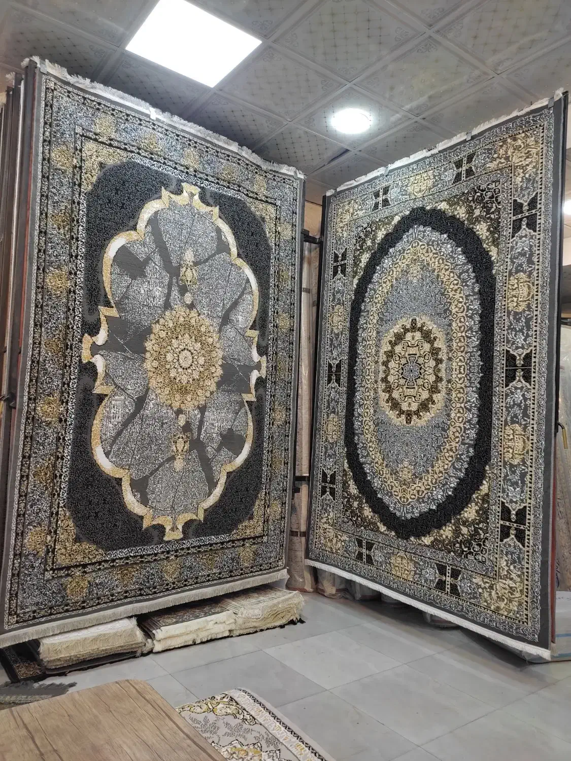 فرش طلاکوب مستقیم از کارخانه|فرش|رشت, کوی فرهنگیان|دیوار