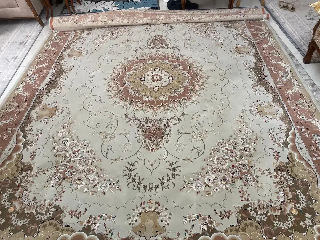 فرش زمرد مشهد ۱۲۰۰ شانه|فرش|بندرعباس, |دیوار