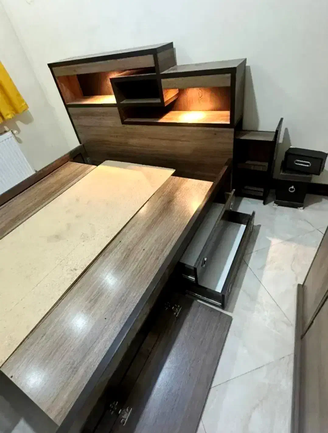 سرویس خواب دونفره باکس دار|تخت و سرویس خواب|گرگان, |دیوار