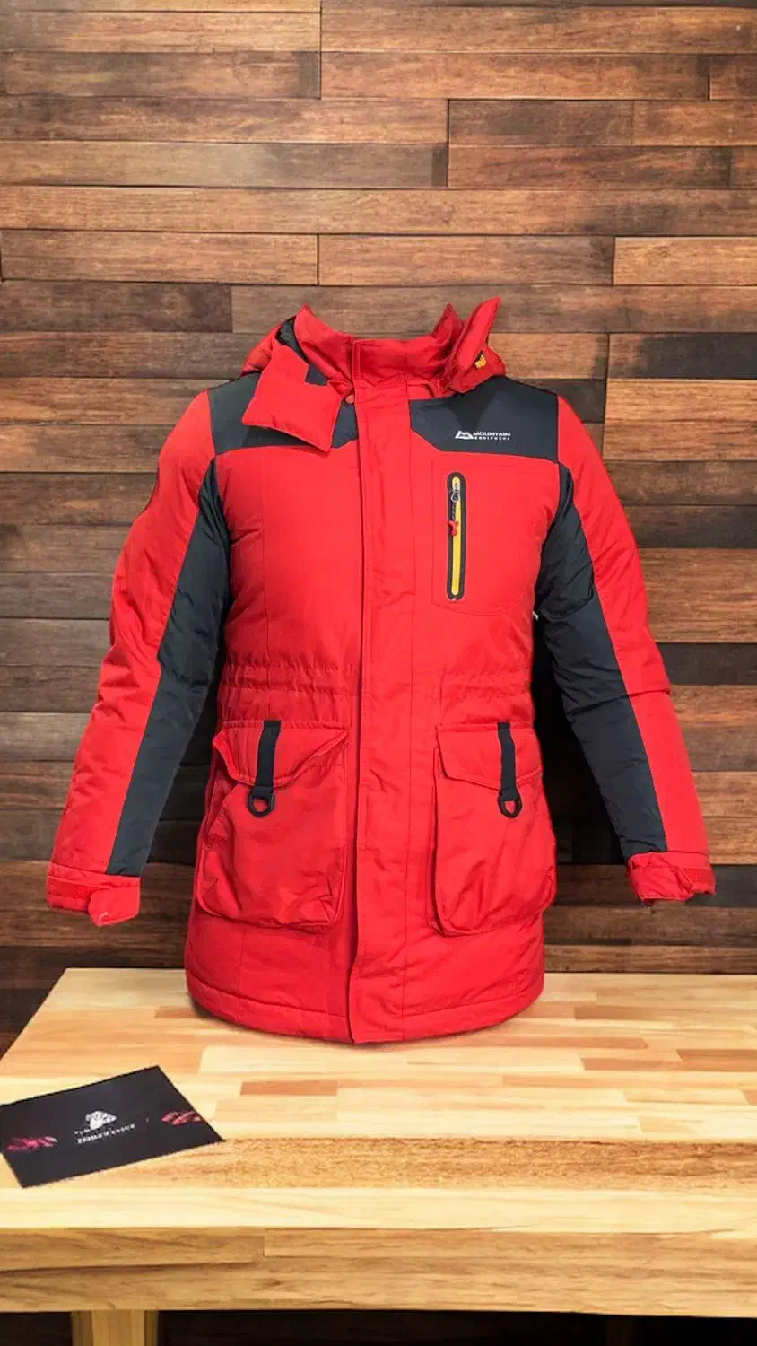 کاپشن پر حرفه ای برند اورجینال MOUNTAIN|ورزشهای زمستانی|مشهد, شهید فرامرز عباسی|دیوار