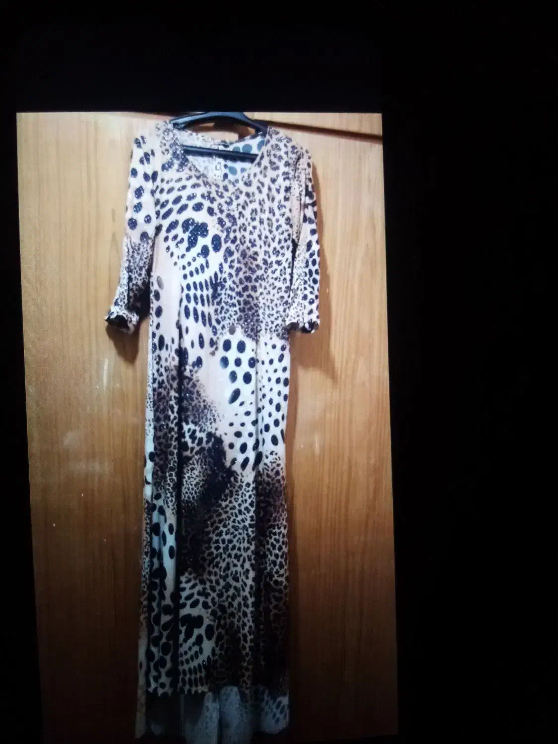 دوتا ماکسی یکی ازماکسی نوومانتودست نخورده|لباس|دوگنبدان, |دیوار