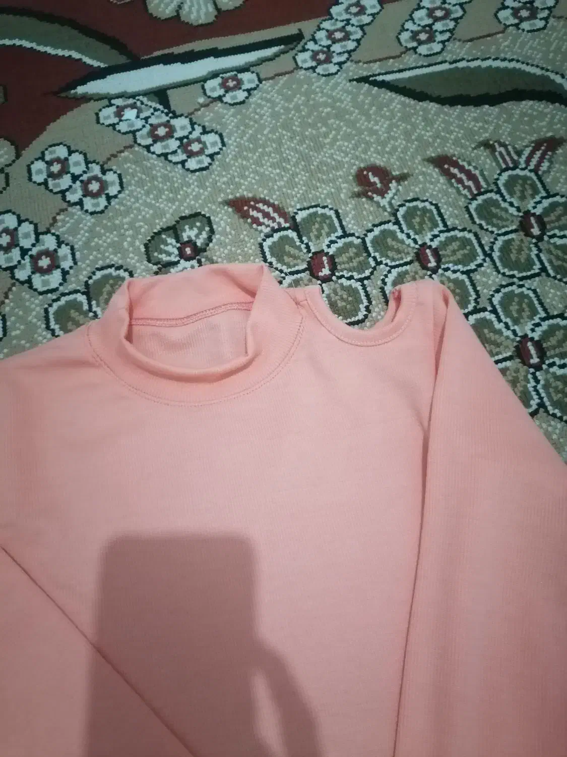 بادی سادع رنگ گلبه ای|لباس|اراک, |دیوار