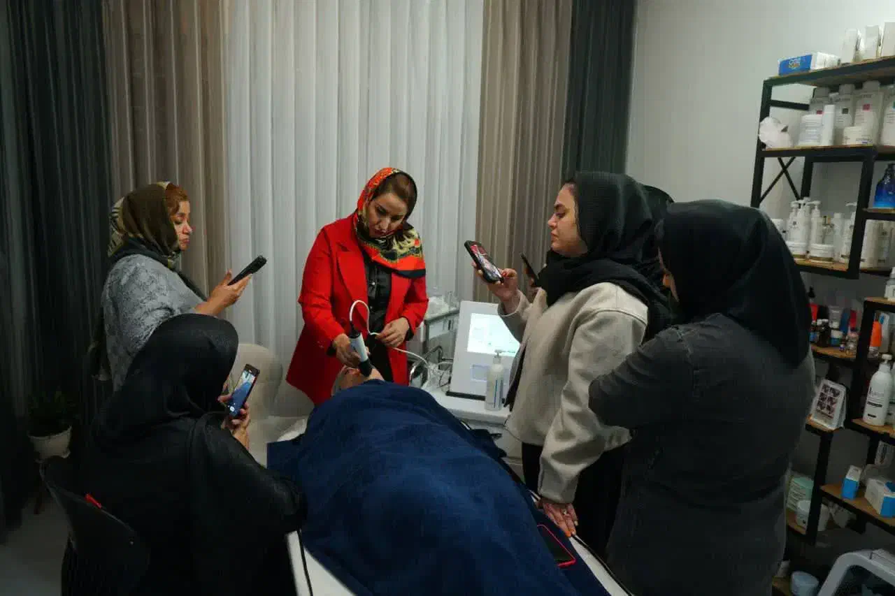 آموزش تخصصی فیشال،فشیال پوست مدرک فنی‌حرفه‌ای|خدمات آموزشی|مشهد, راهنمایی|دیوار