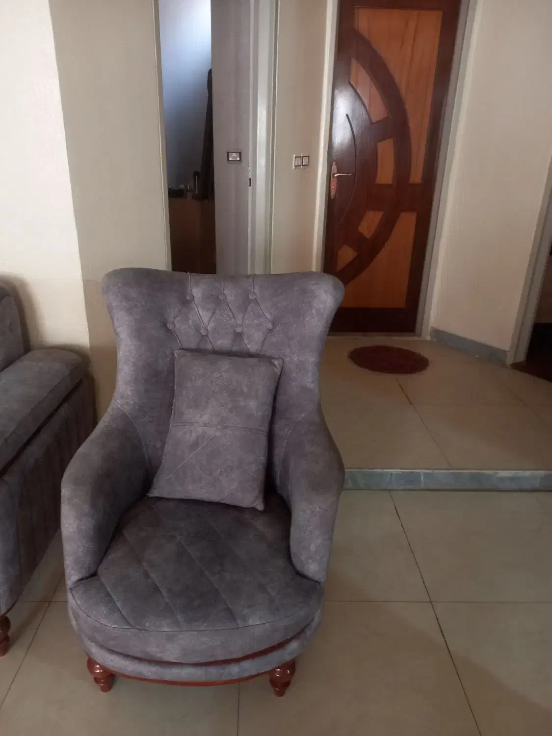 مبل مدل چستر|مبلمان خانگی و میز عسلی|شاهین‌شهر, سعدی شمالی|دیوار