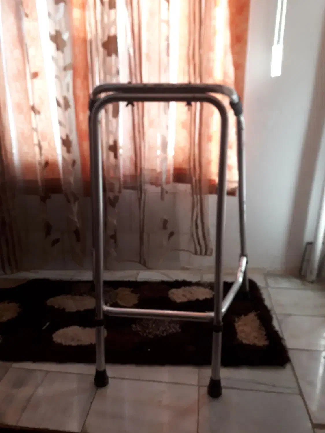 واکر المنیومی|پزشکی|سنندج, |دیوار