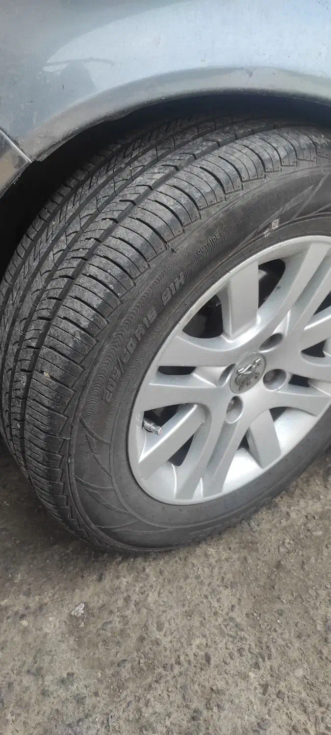 رینگ و لاستیک صلیبی|قطعات یدکی و لوازم جانبی|آستانه اشرفیه, |دیوار