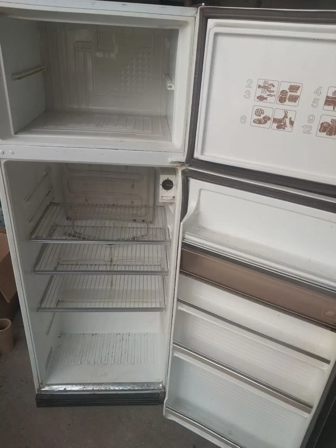 یخچال|یخچال و فریزر|باسمنج, |دیوار