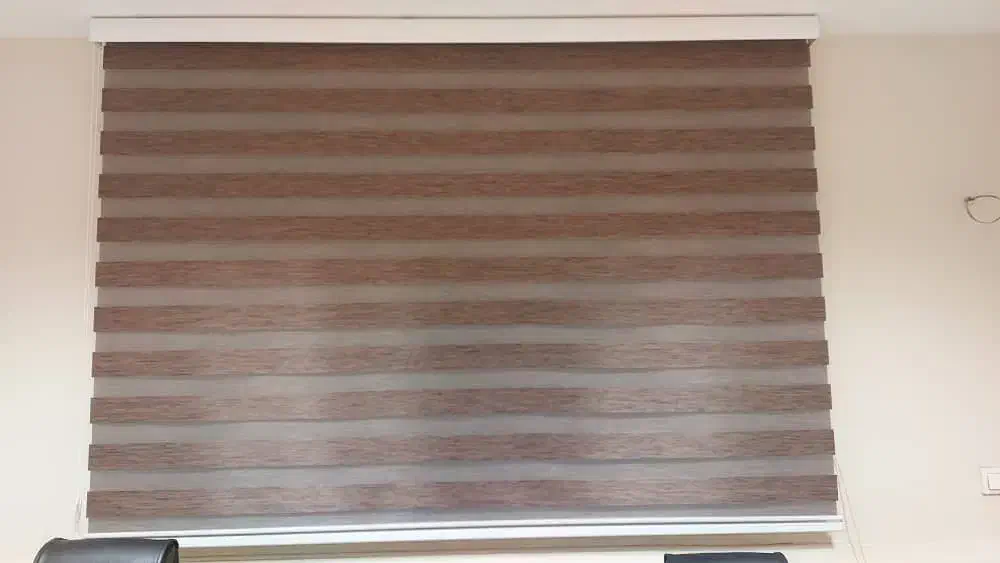 فروش یک عدد پرده زبرا جنس خوب مناسب دفترکار و منزل|پرده، رانر، رومیزی|اصفهان, باغ زرشک|دیوار