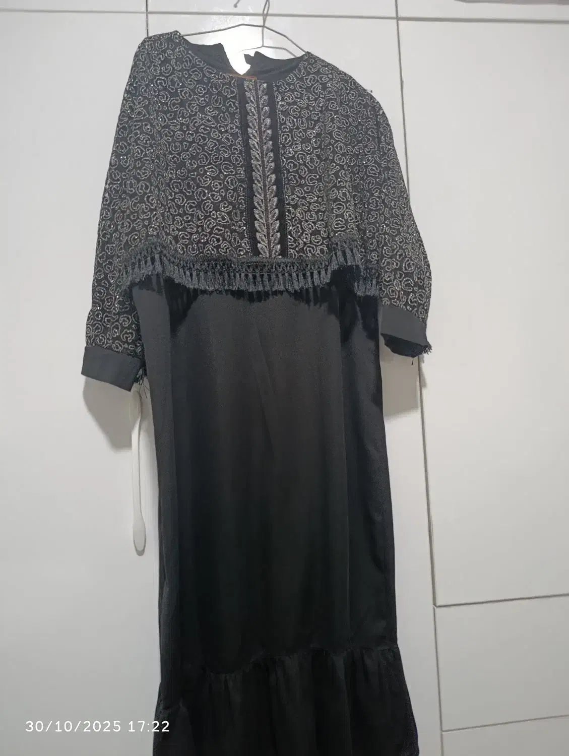 لباس مجلسی|لباس|دوگنبدان, |دیوار