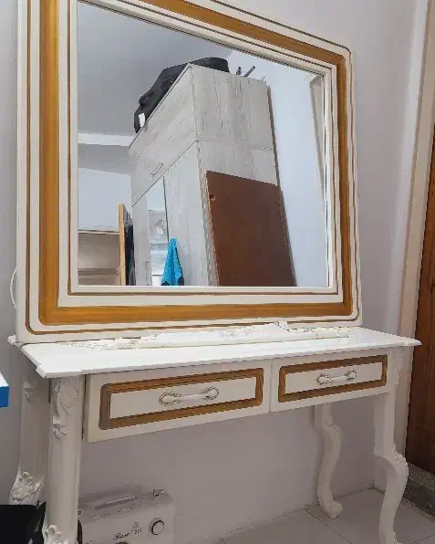 آیینه کنسول|آرایشگاه و سالنهای زیبایی|قرچک, شهرک طلائیه|دیوار