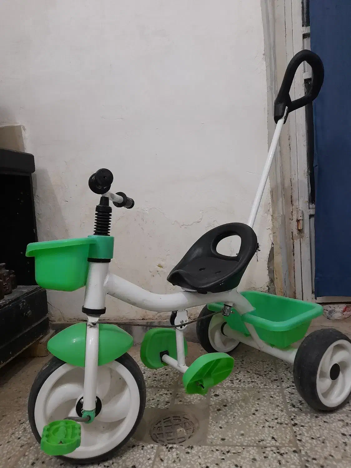 سه چرخه کودک در حد نو|دوچرخه، اسکیت، اسکوتر|تربتحیدریه, شهرک ولیعصر|دیوار