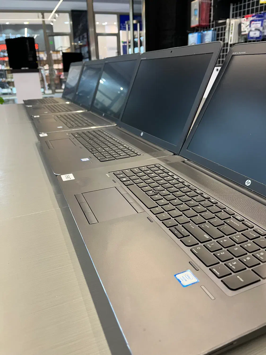 لپ تاپ گیمینگ قدرتمند zbook 17G3|رایانه همراه|شیراز, عفیف‌آباد|دیوار