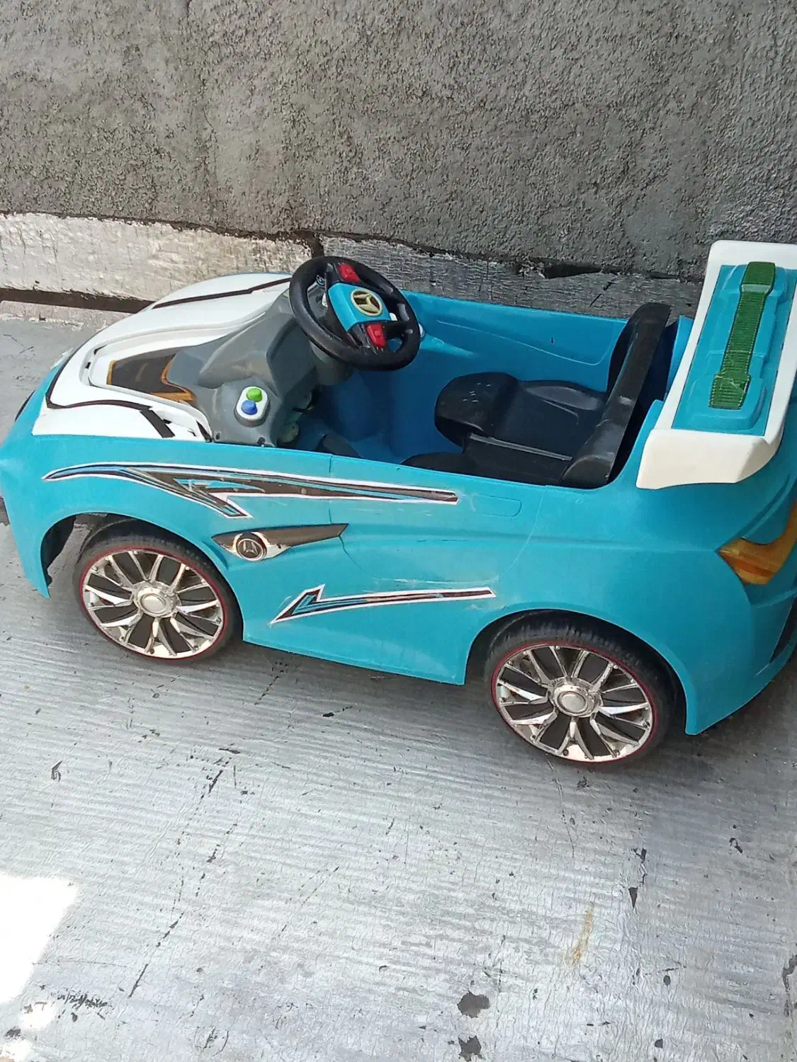 ماشین شارژی|اسباب‌‌بازی|مرودشت, سهل‌آباد|دیوار