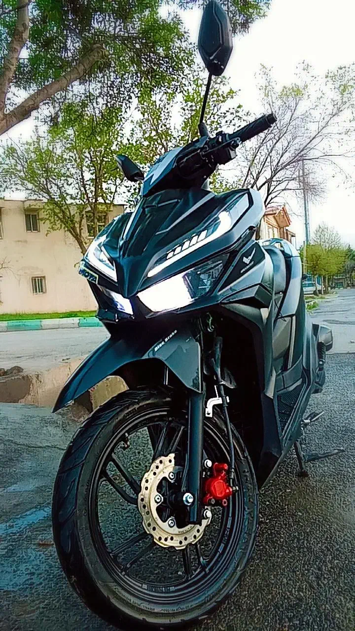 موتور طرح کلیک 150|موتورسیکلت|صحنه, |دیوار