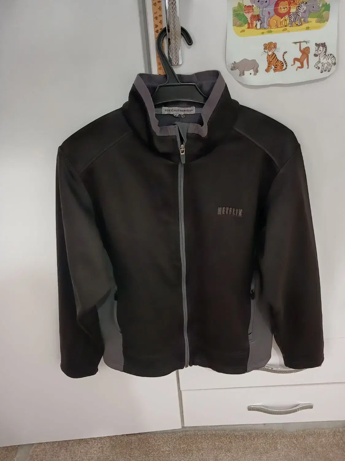 سویشرت NETFLIX|لباس|رشت, کوی فرهنگیان|دیوار