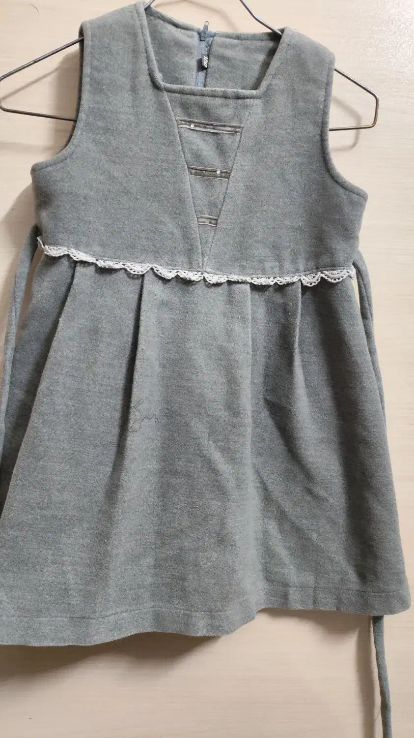 لباس دخترونه قشنگ|کفش و لباس بچه|قم, در بهشت|دیوار