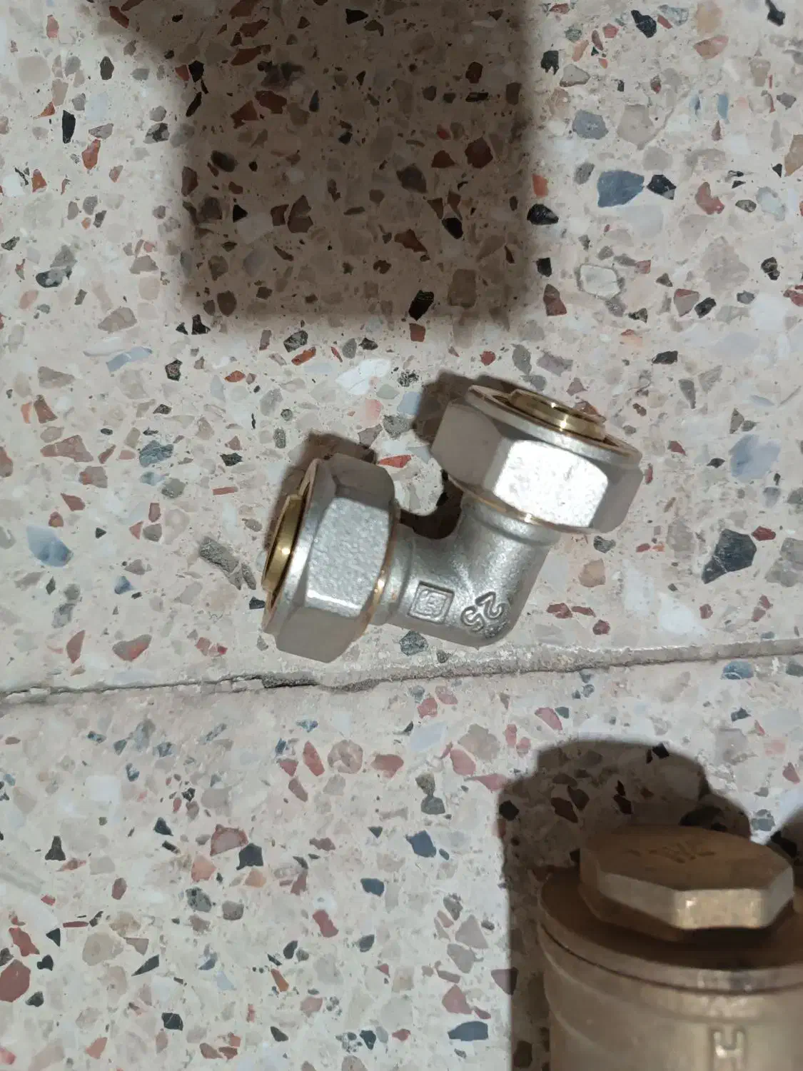 اتصال پنج لایه|مصالح و تجهیزات ساختمان|مشهد, چاهشک|دیوار