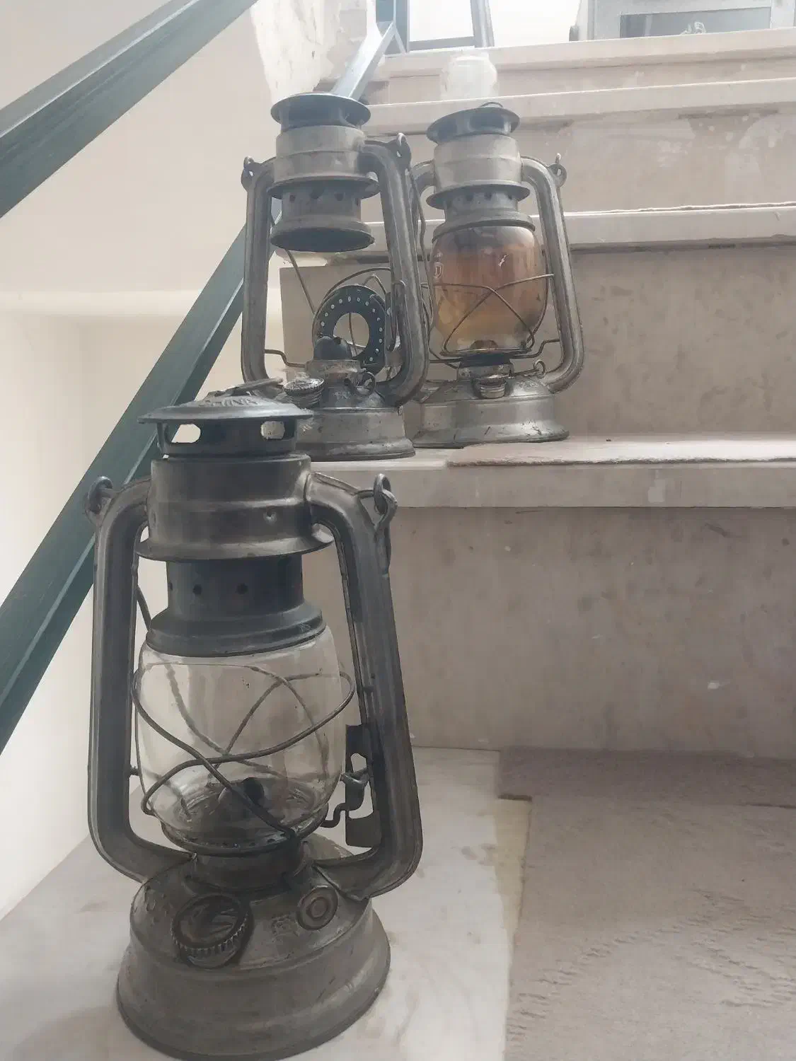 چراغ قدیمی|کلکسیون اشیاء عتیقه|نهاوند, |دیوار