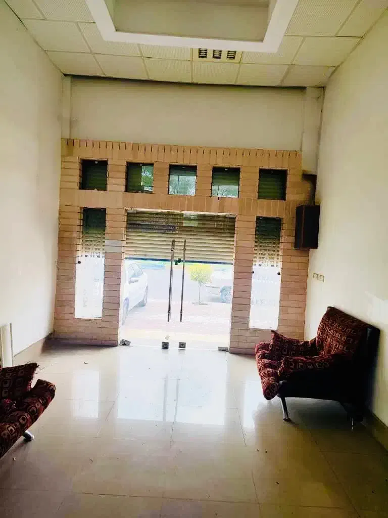 اجاره مغازه با تراس در لوکیشن تاپ شهر|اجارهٔ مغازه و غرفه|نشتارود, |دیوار