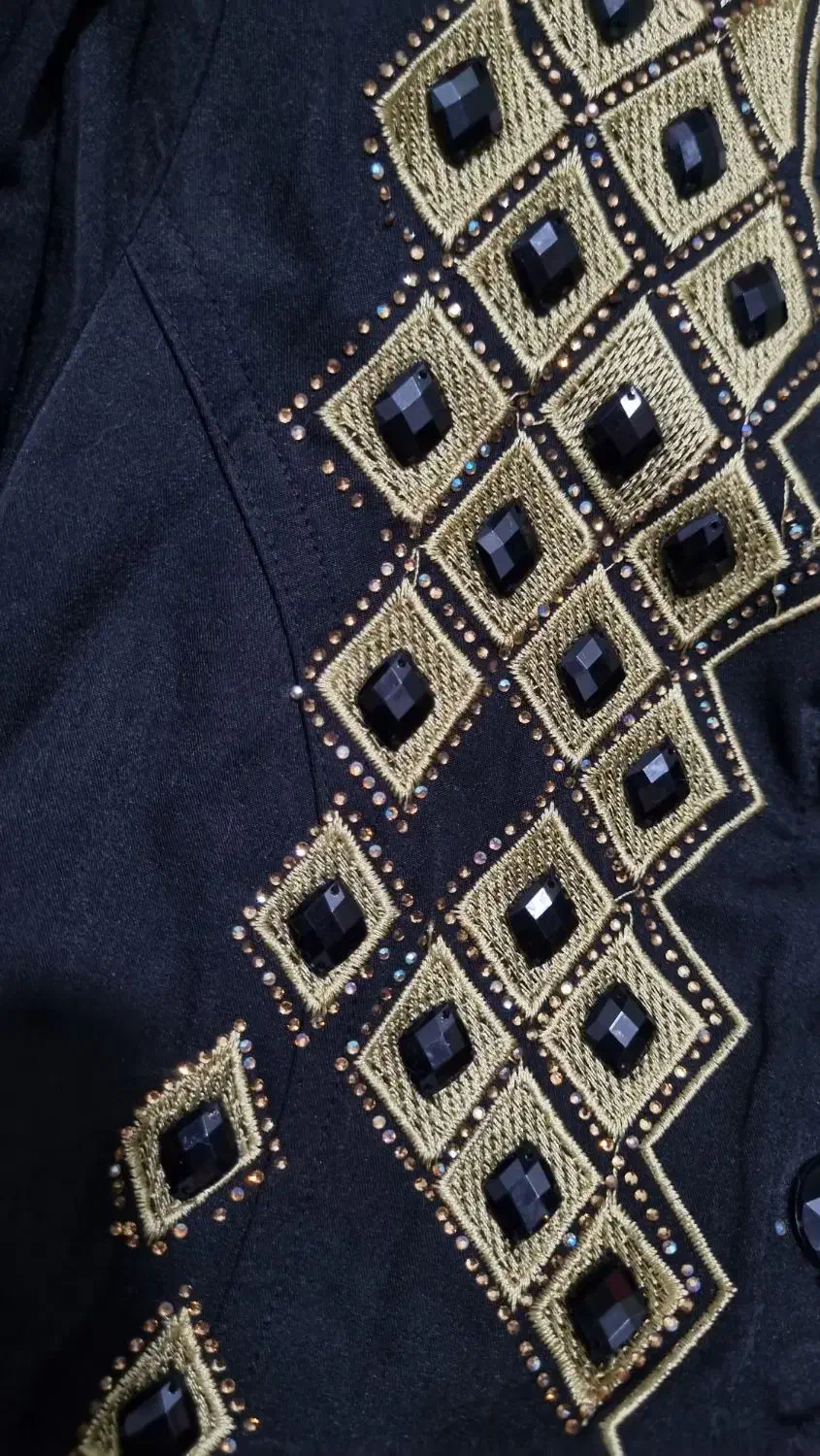 مانتو|لباس|گرمدره, |دیوار