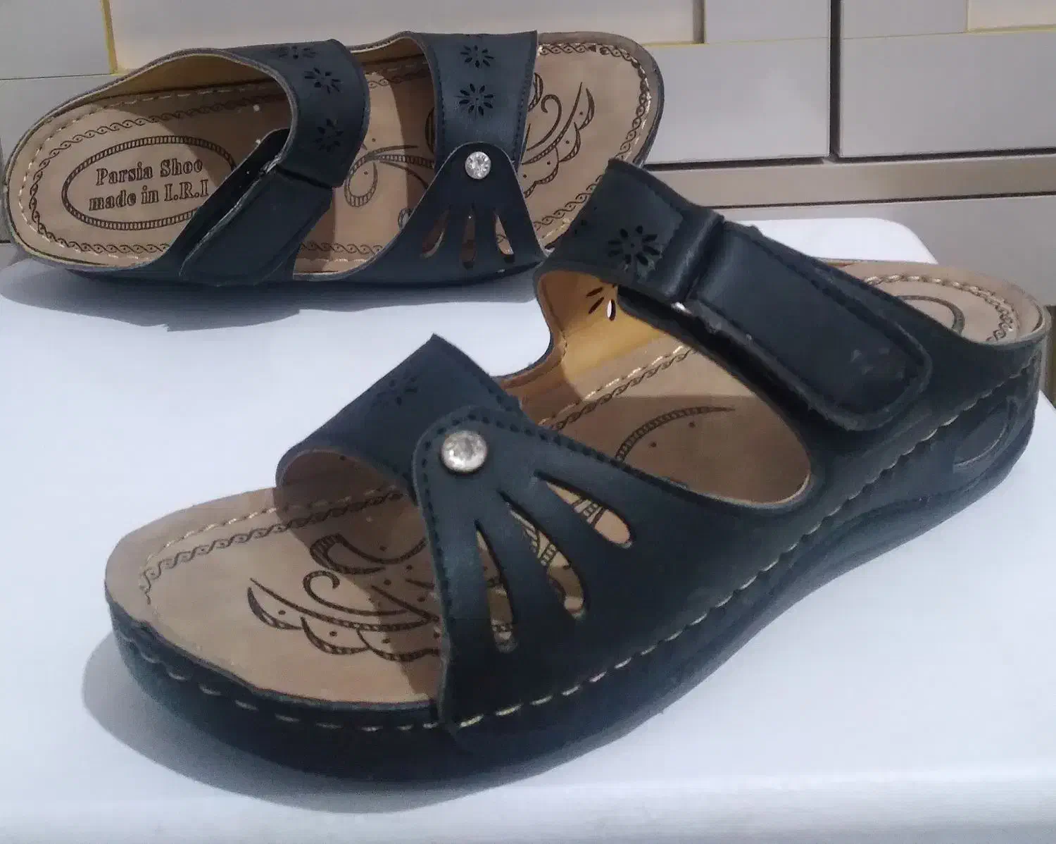 کفش ودمپایی|کیف، کفش، کمربند|ساوه, |دیوار