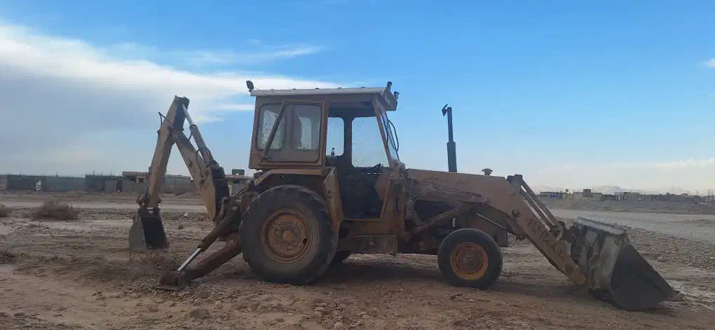 بیل بکهو مدل tdl مدل ۱۳۷۲|خودرو سنگین|مشهد, مصلی (کارمندان اول)|دیوار