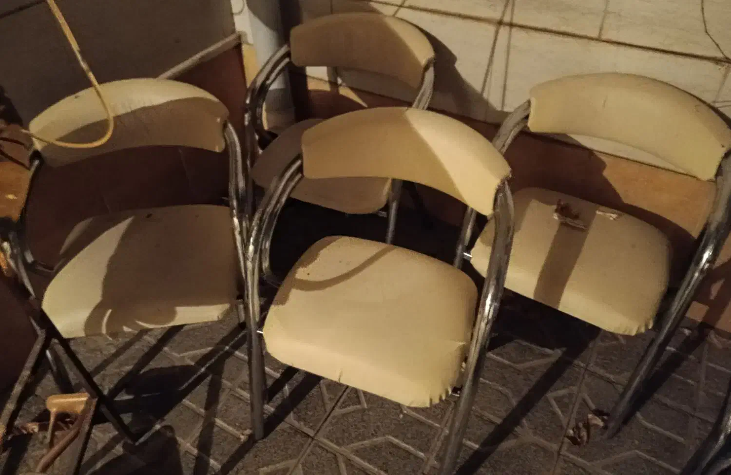 ناهار خوری|میز و صندلی غذاخوری|تربت جام, فاز ۲ فرهنگیان|دیوار