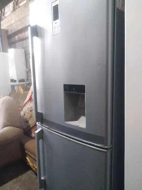 یخجال بالا پایین سیلوان|یخچال و فریزر|باسمنج, |دیوار