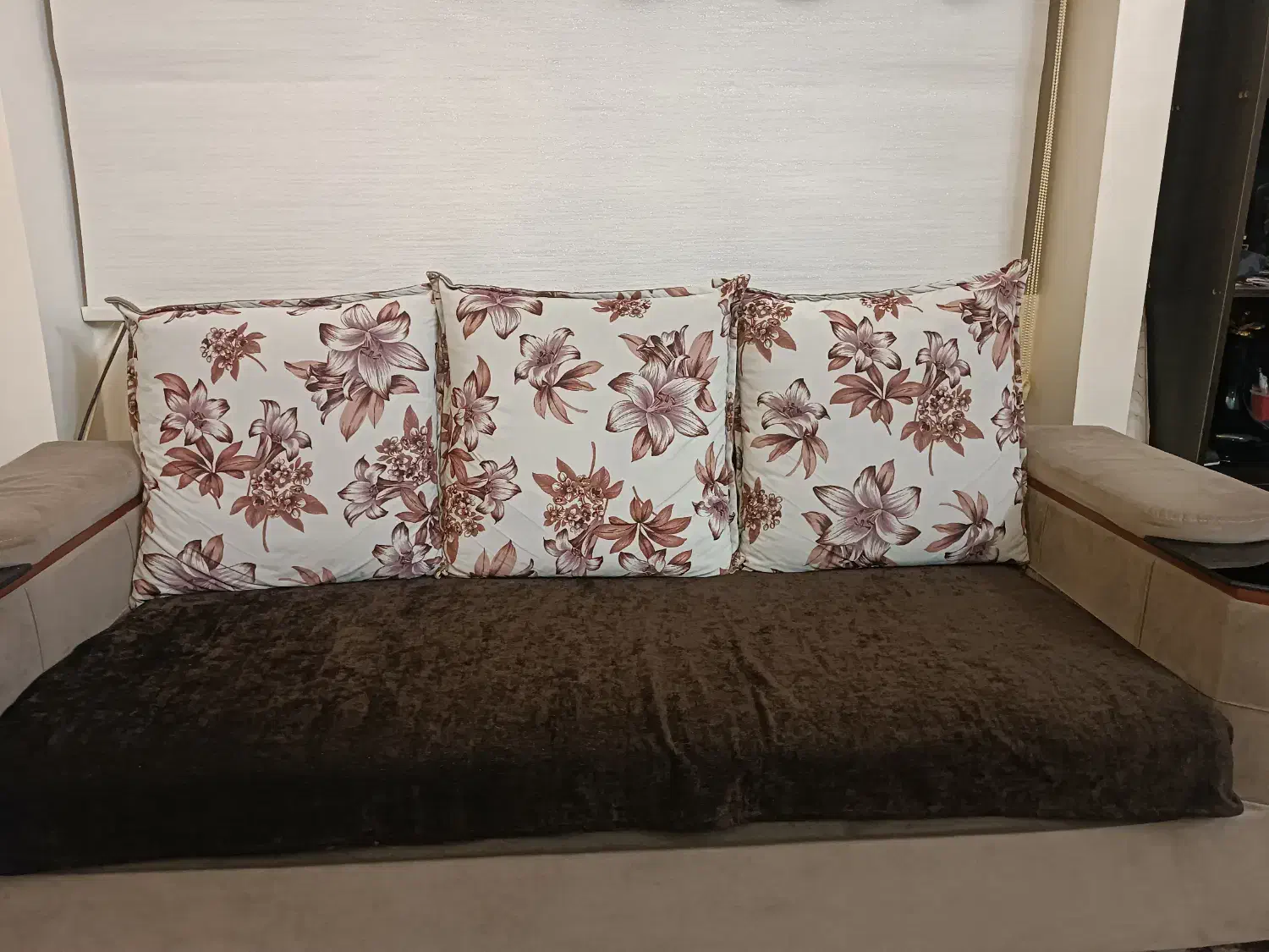 فروش مبلمان راحتی|مبلمان خانگی و میز عسلی|قشم, |دیوار