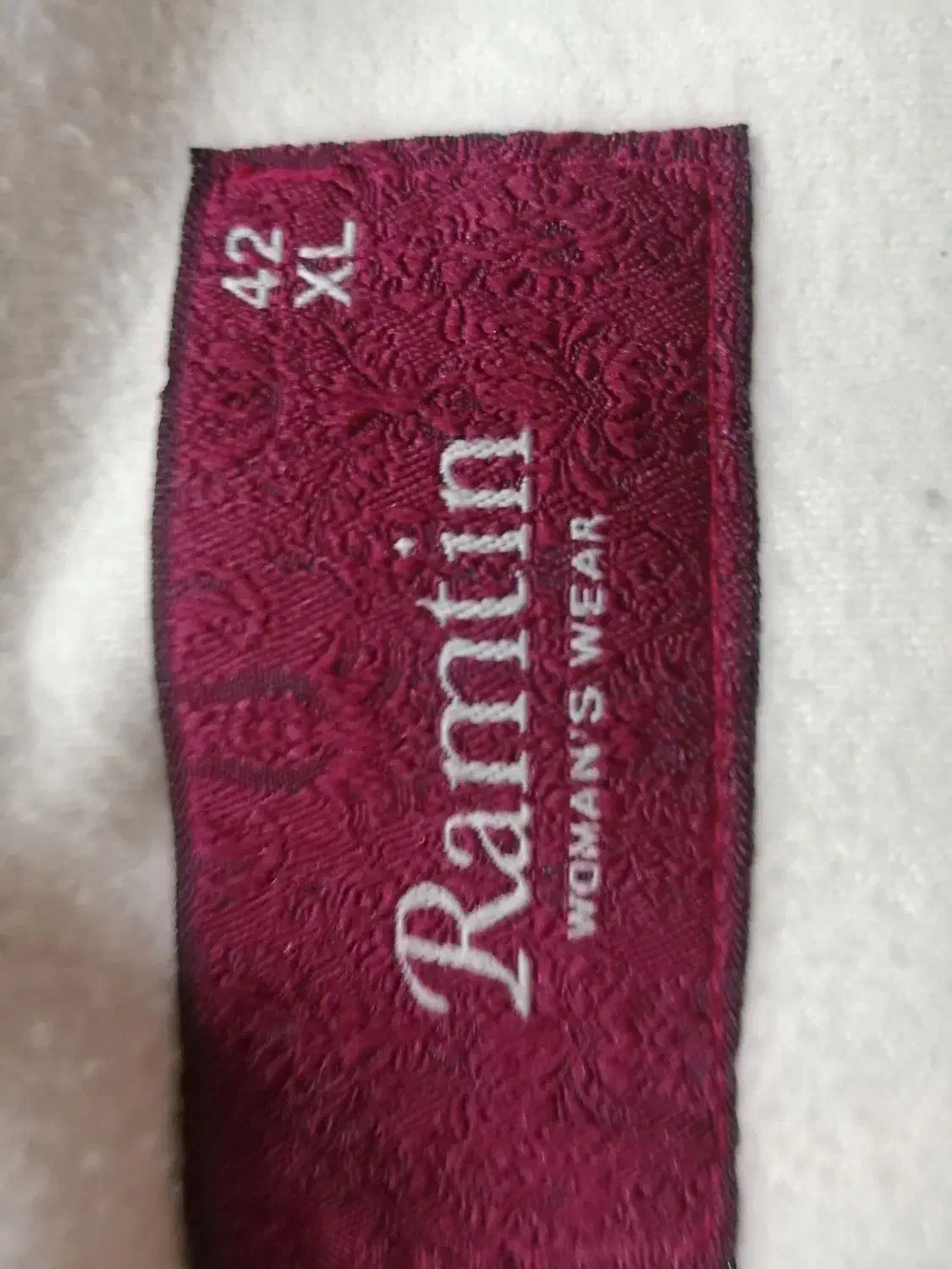 مانتو|لباس|سبزوار, قلعه‌نو دهزار|دیوار