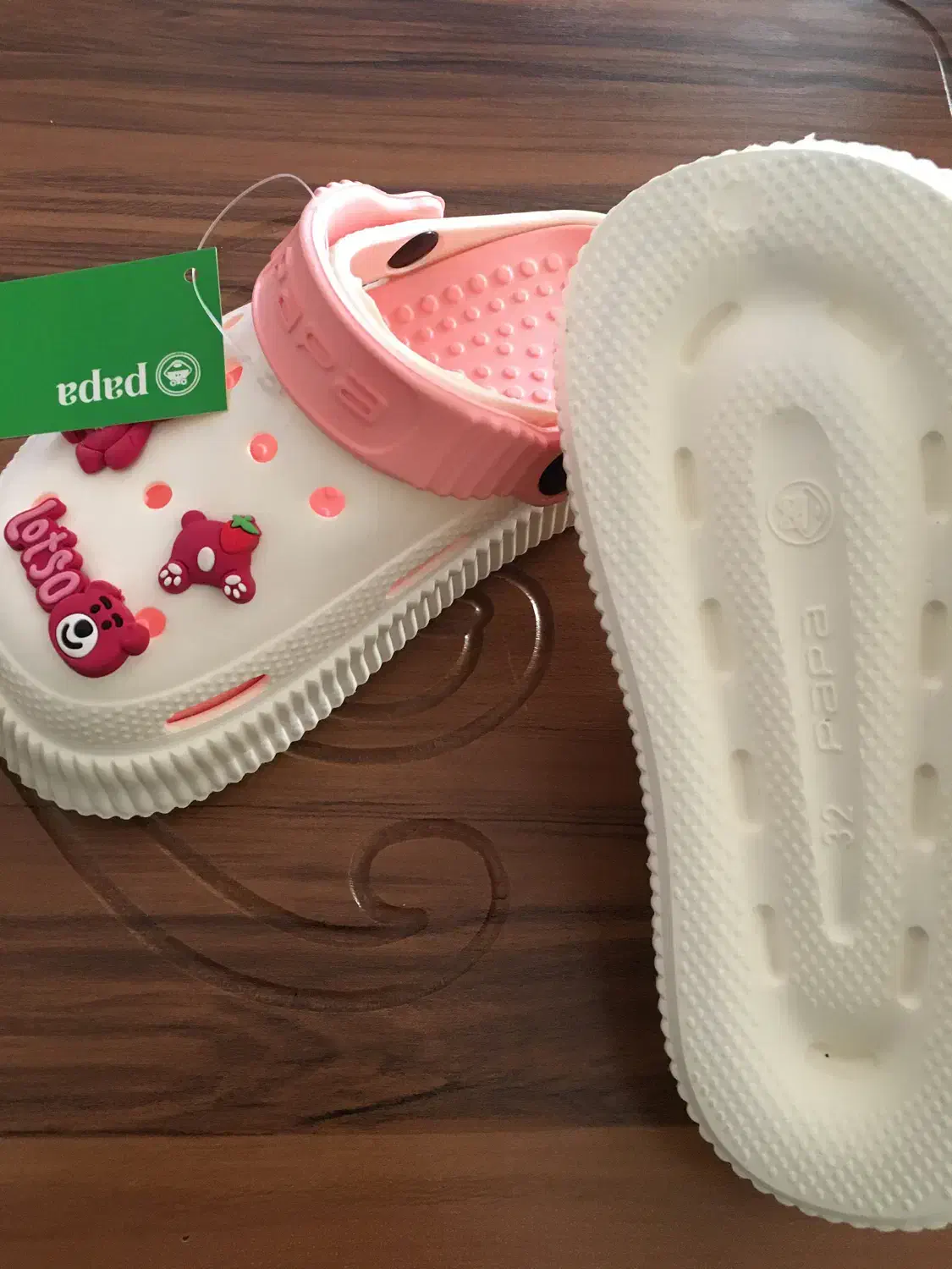 دمپایی|کفش و لباس بچه|کرمانشاه, |دیوار